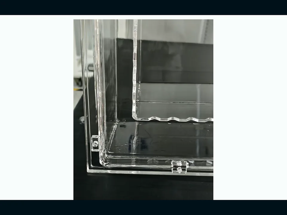 Representative WONIK quartz wet process tank — detail view